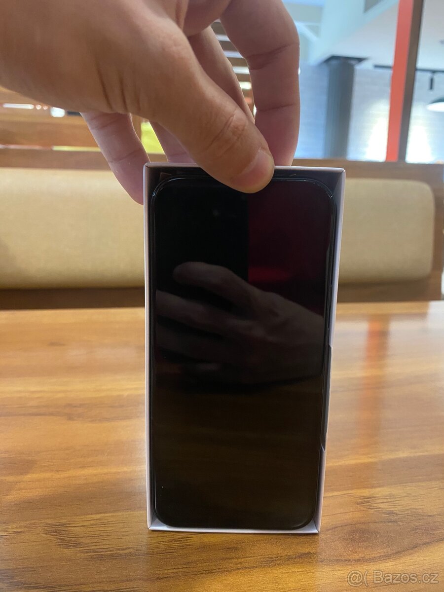 Google Pixel 8a