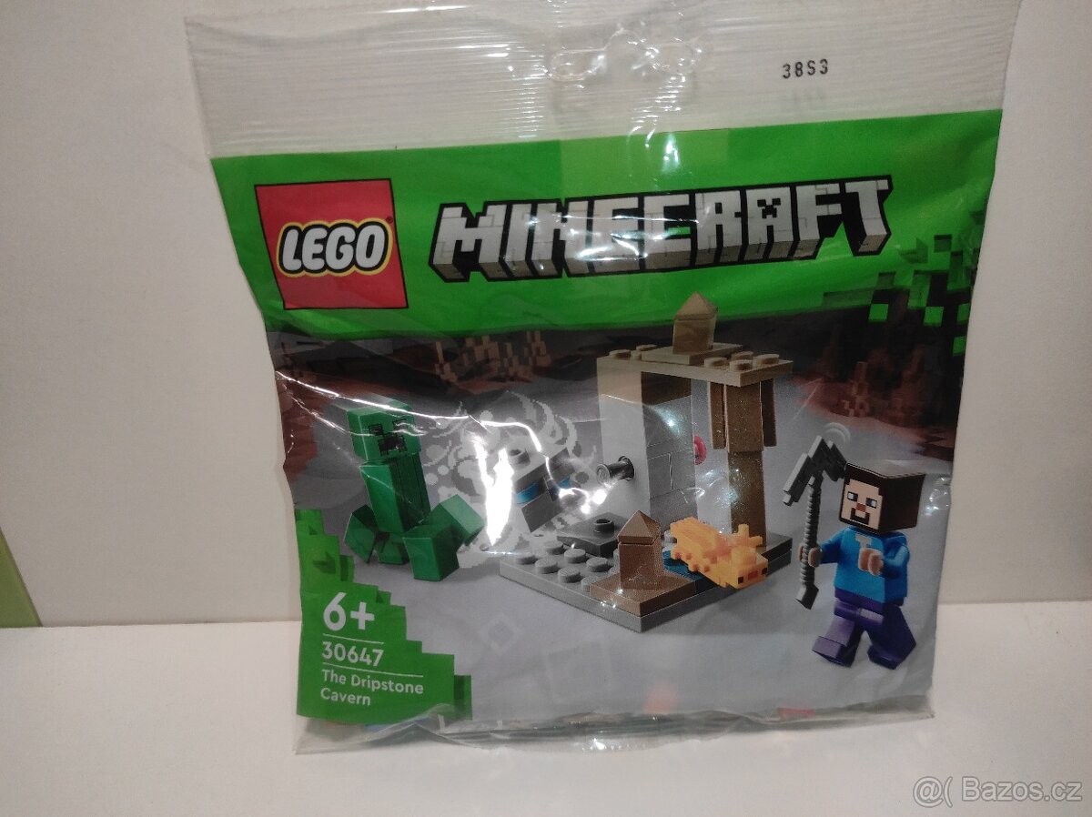 Lego Minecraft Steve a creeper v jeskyni