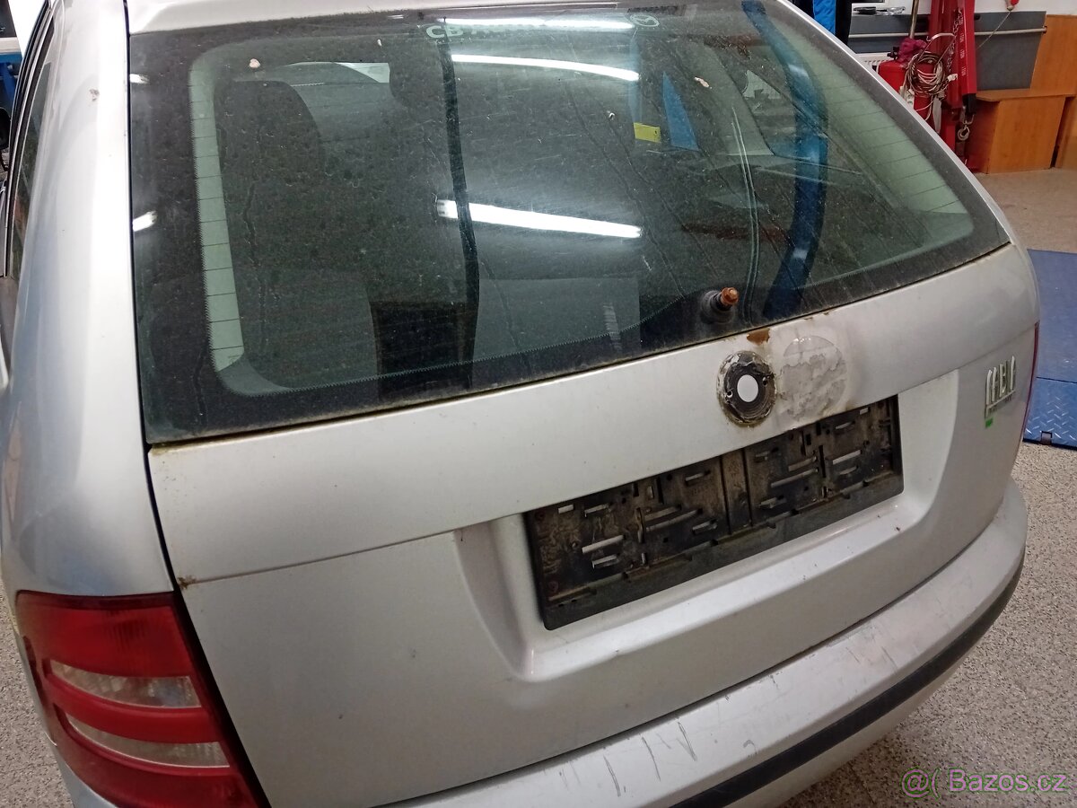 Škoda Fabia I,combi, víko kufru