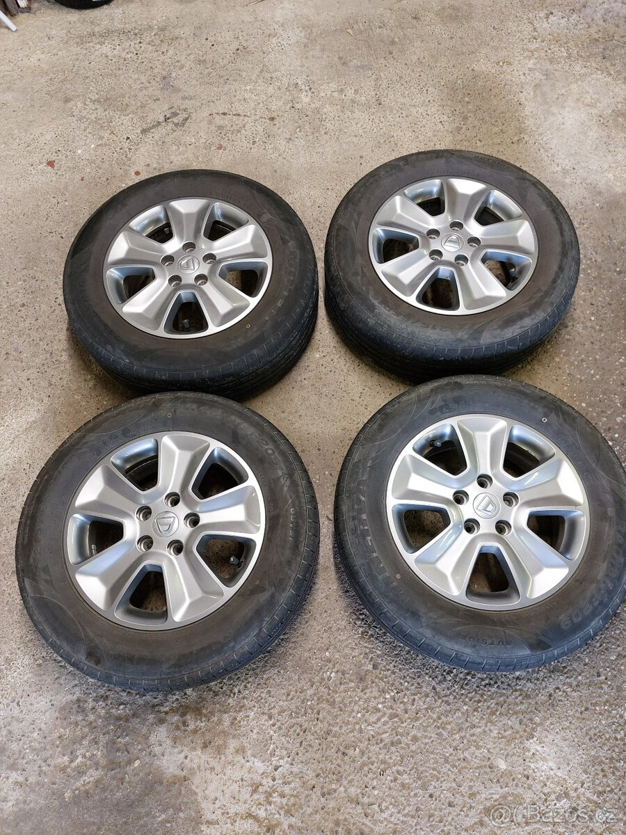 originální alu kola Dacia duster 215/65r16