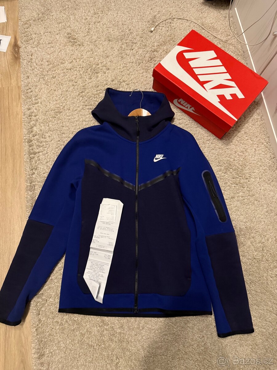 Nike Tech Fleece