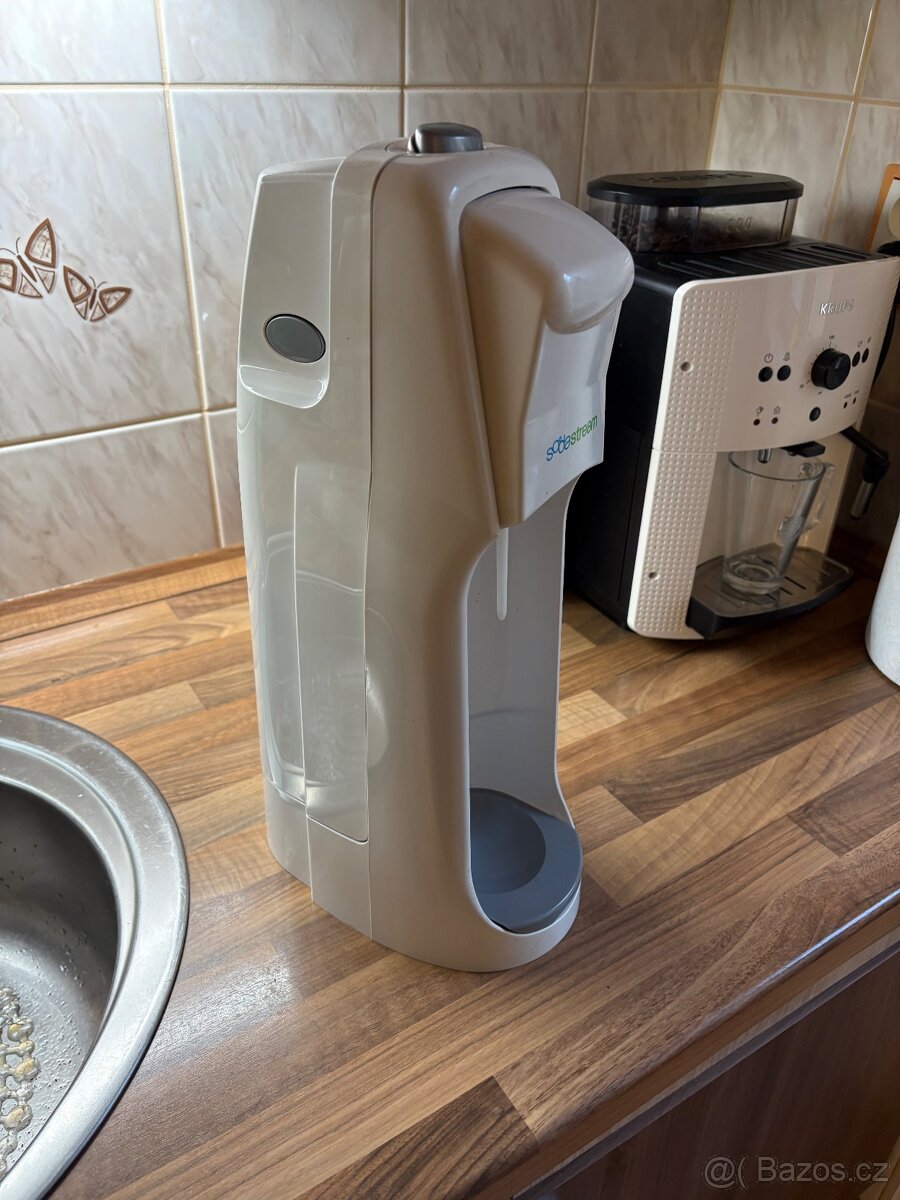 Prodám sodastream včetně tlakové lahve