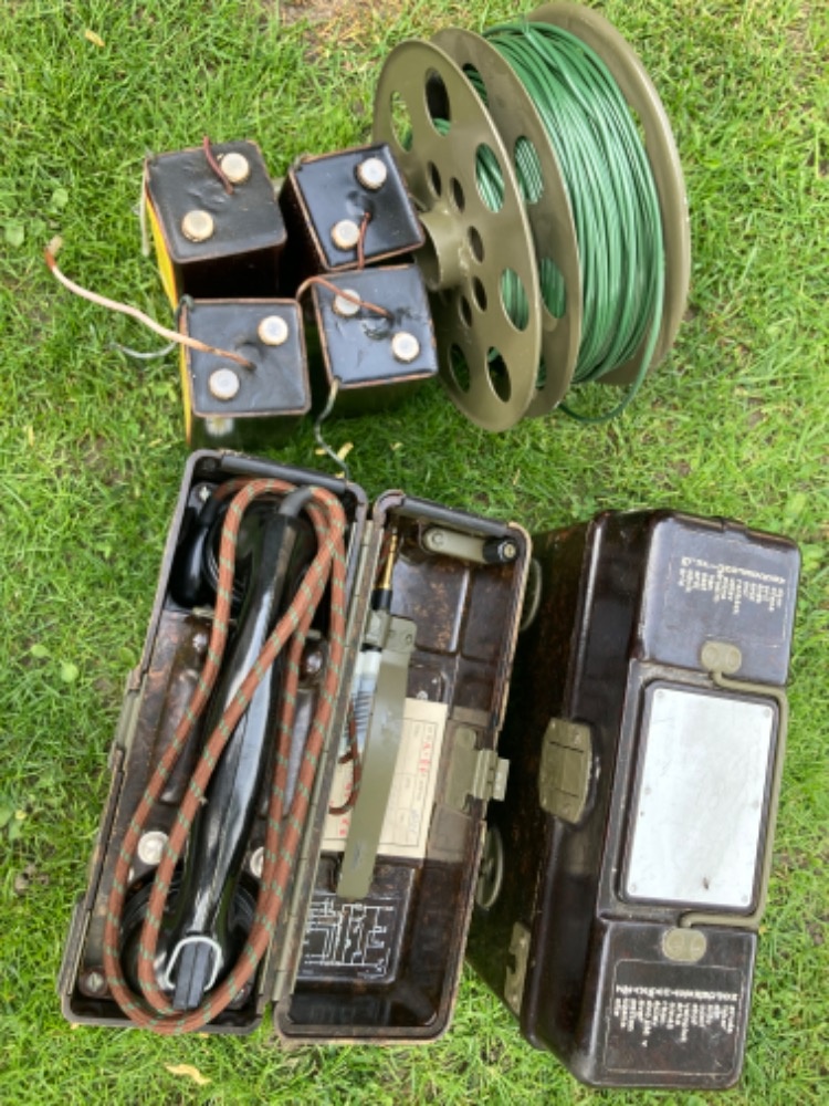 polní telefon