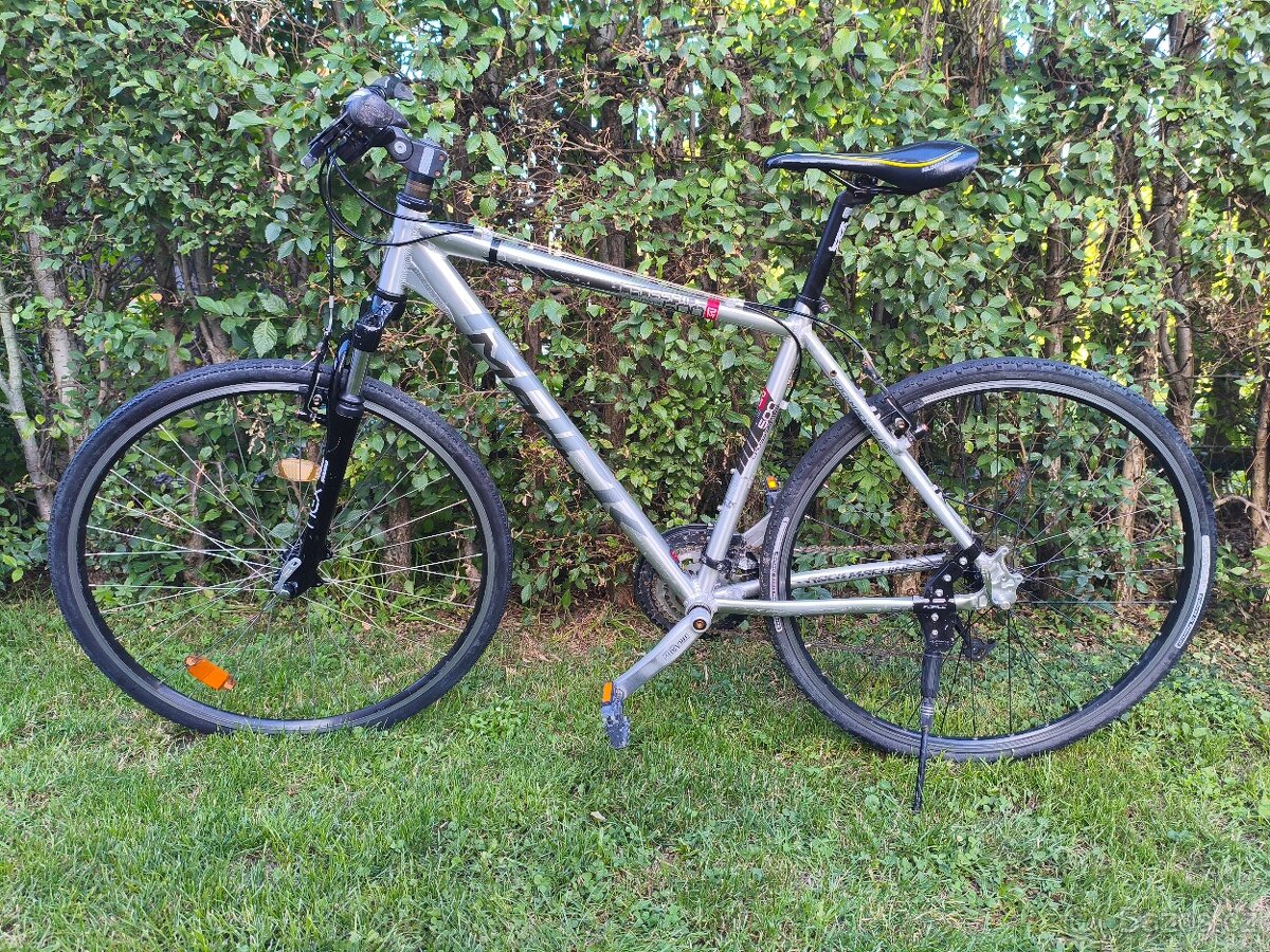 Kolo Rock Machine. Ráfky 28"