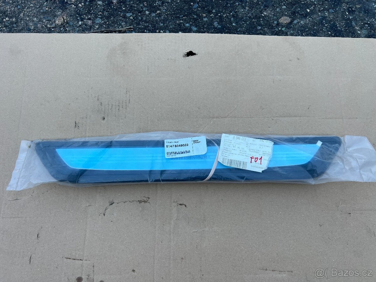 BMW 7er F01/F02 INDIVIDUAL osvětlená lišta NOVÁ
