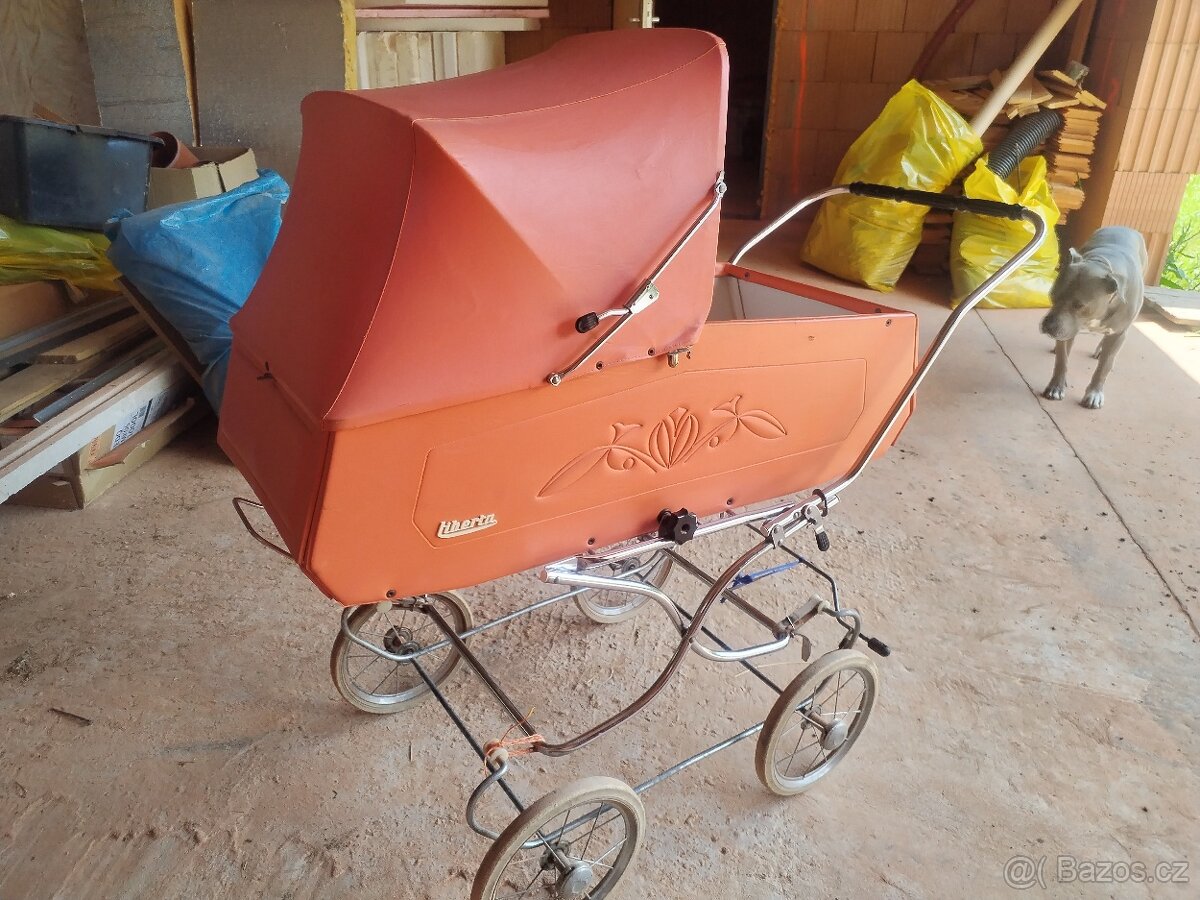 Retro Liberta kočárek