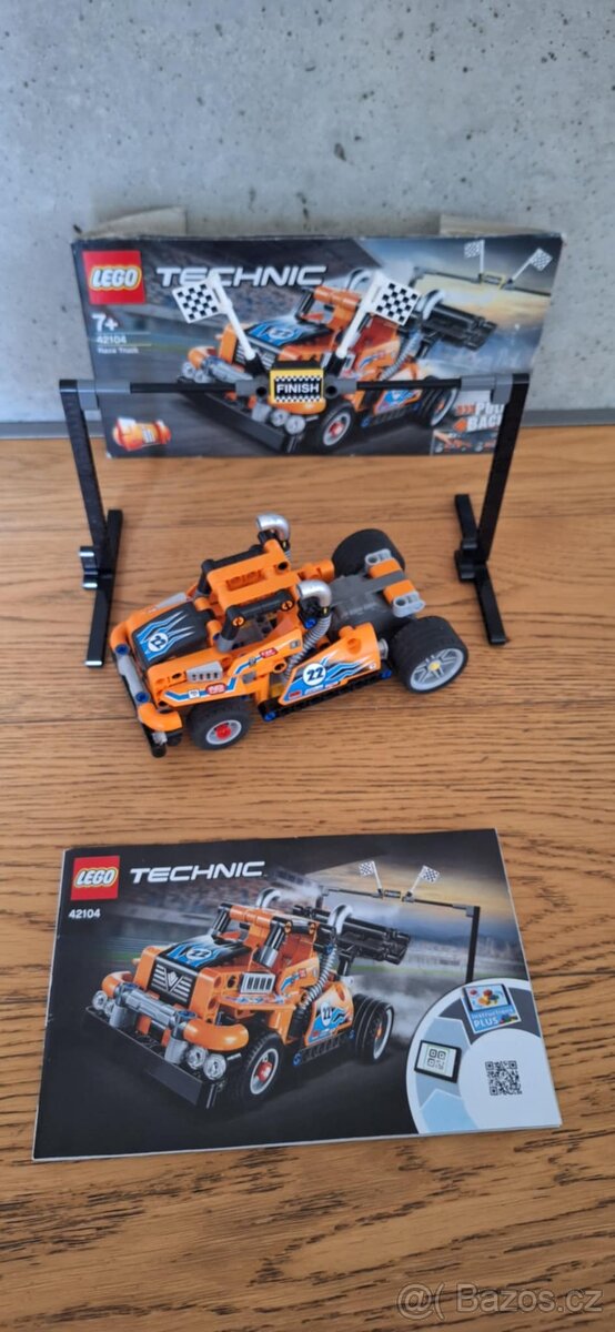 LEGO® Technic 42104 Závodní tahač.