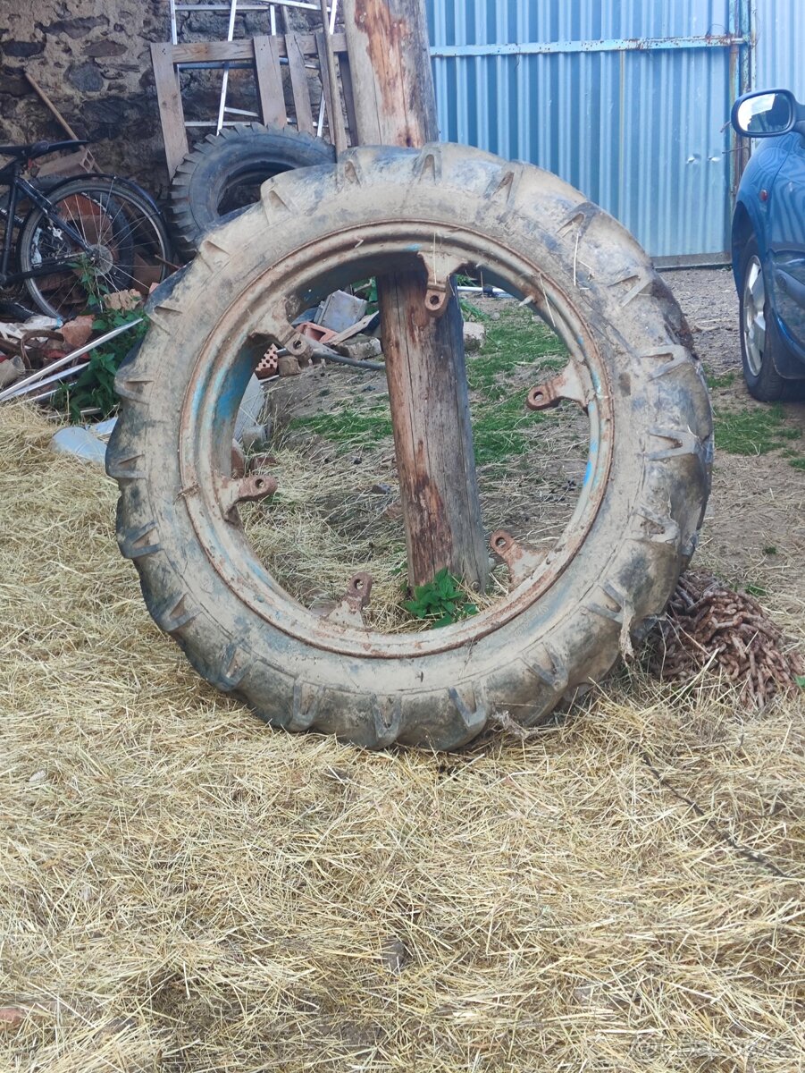 Zetor kultivační kola