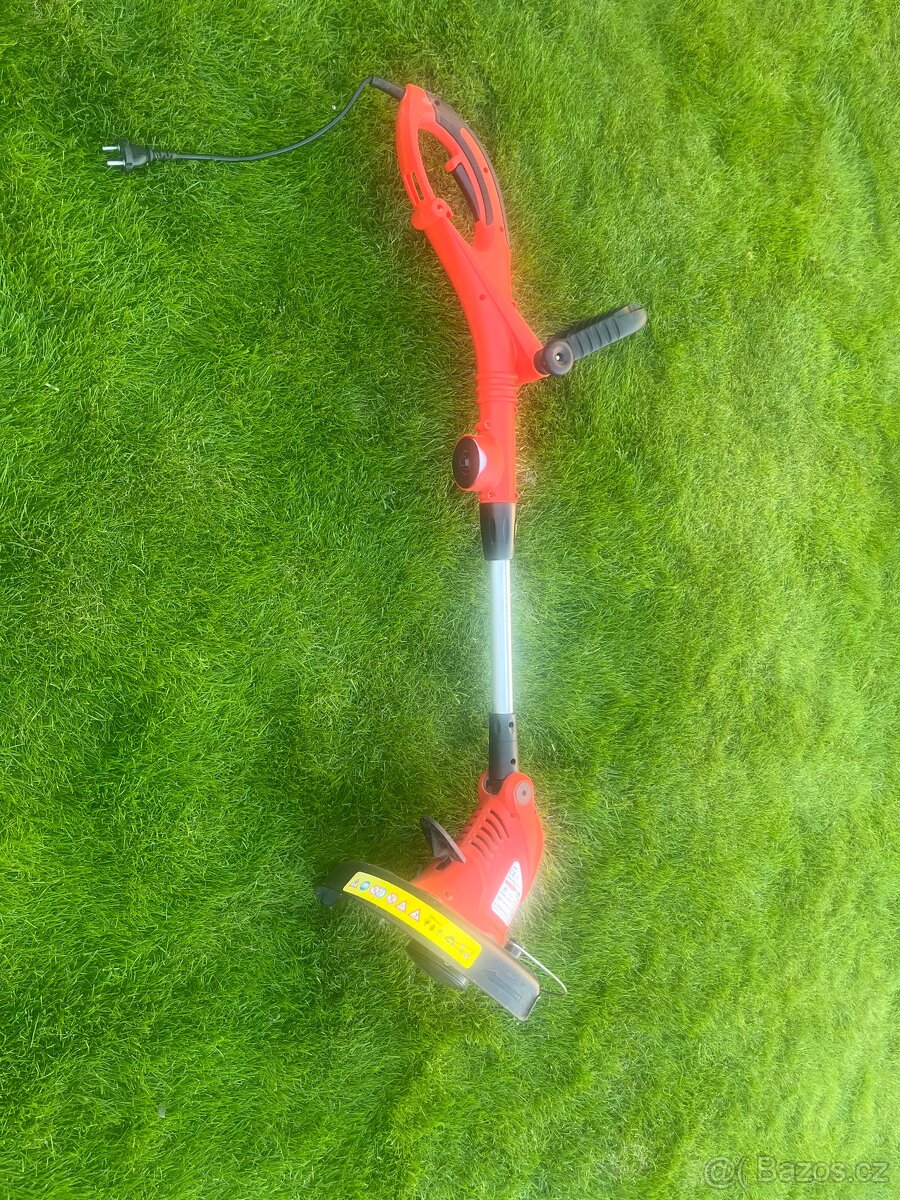 Elektrická strunová sekačka