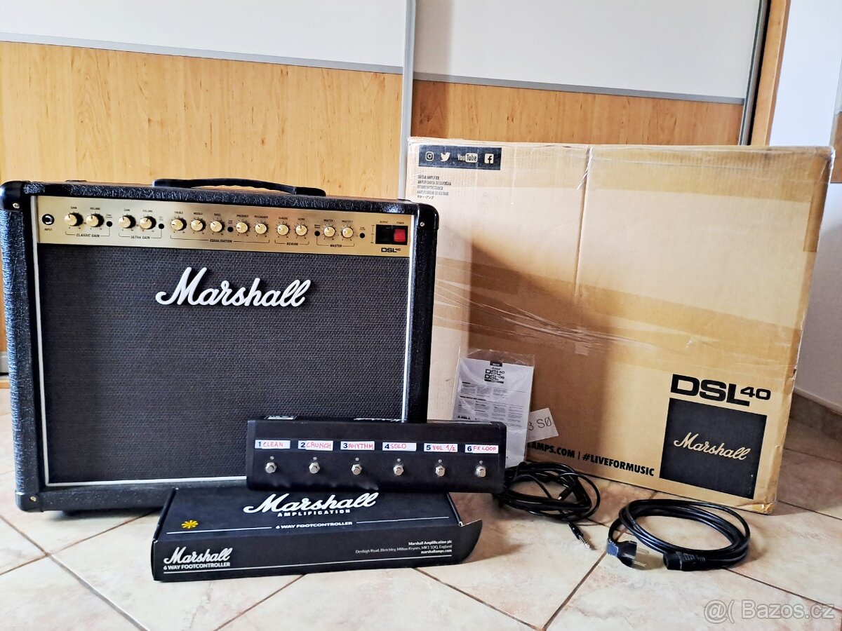 kombo Marshall DSL40CR + 6 tlačítkový MIDI Footswitch