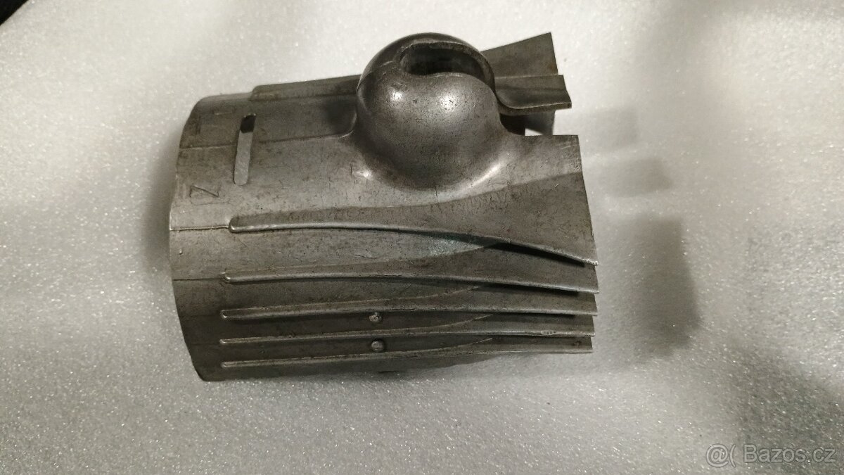 Kryt karburátoru, motoru Jawa -Čz