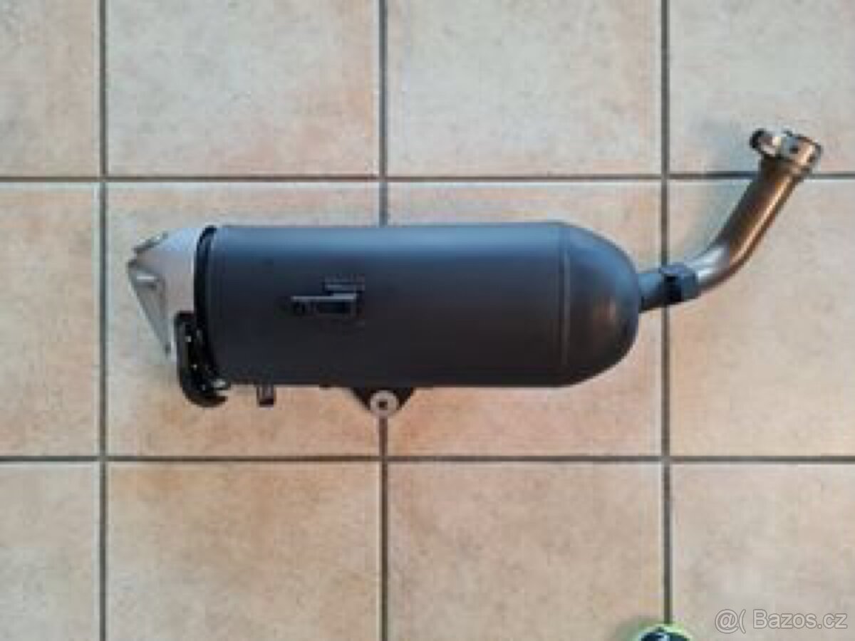 Výfuk pro Yamaha Super Tenere 2015