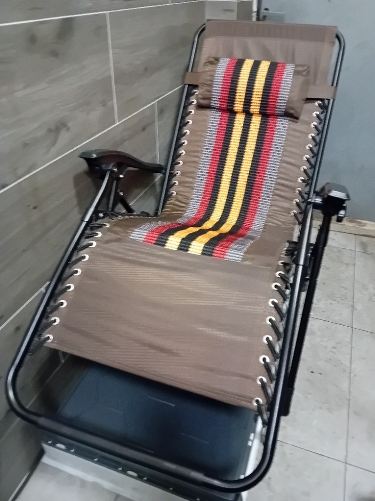 rozkládací křeslo