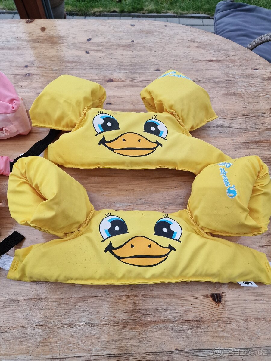 Plavecká vesta s rukávky