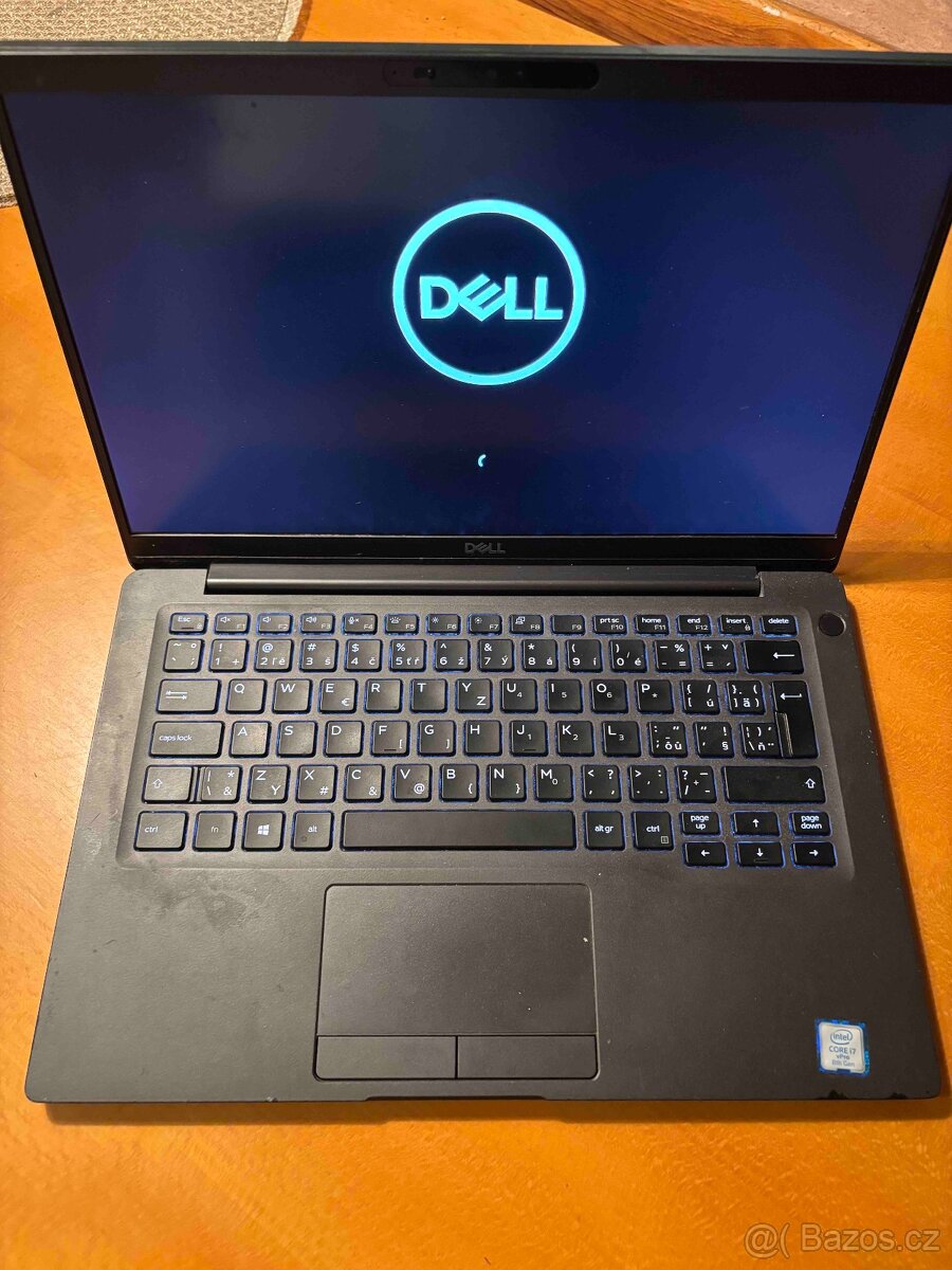 DELL Latitude 7400