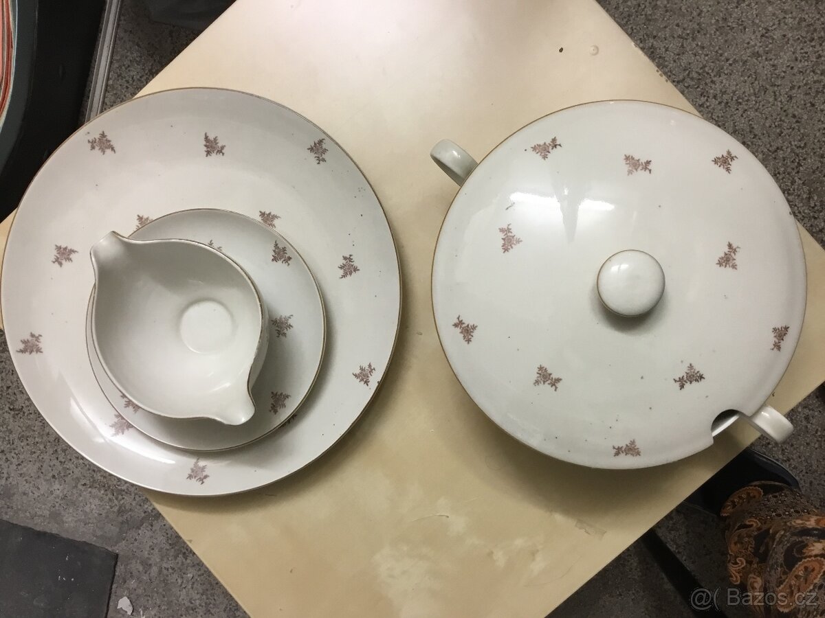 Porcelanovy servis