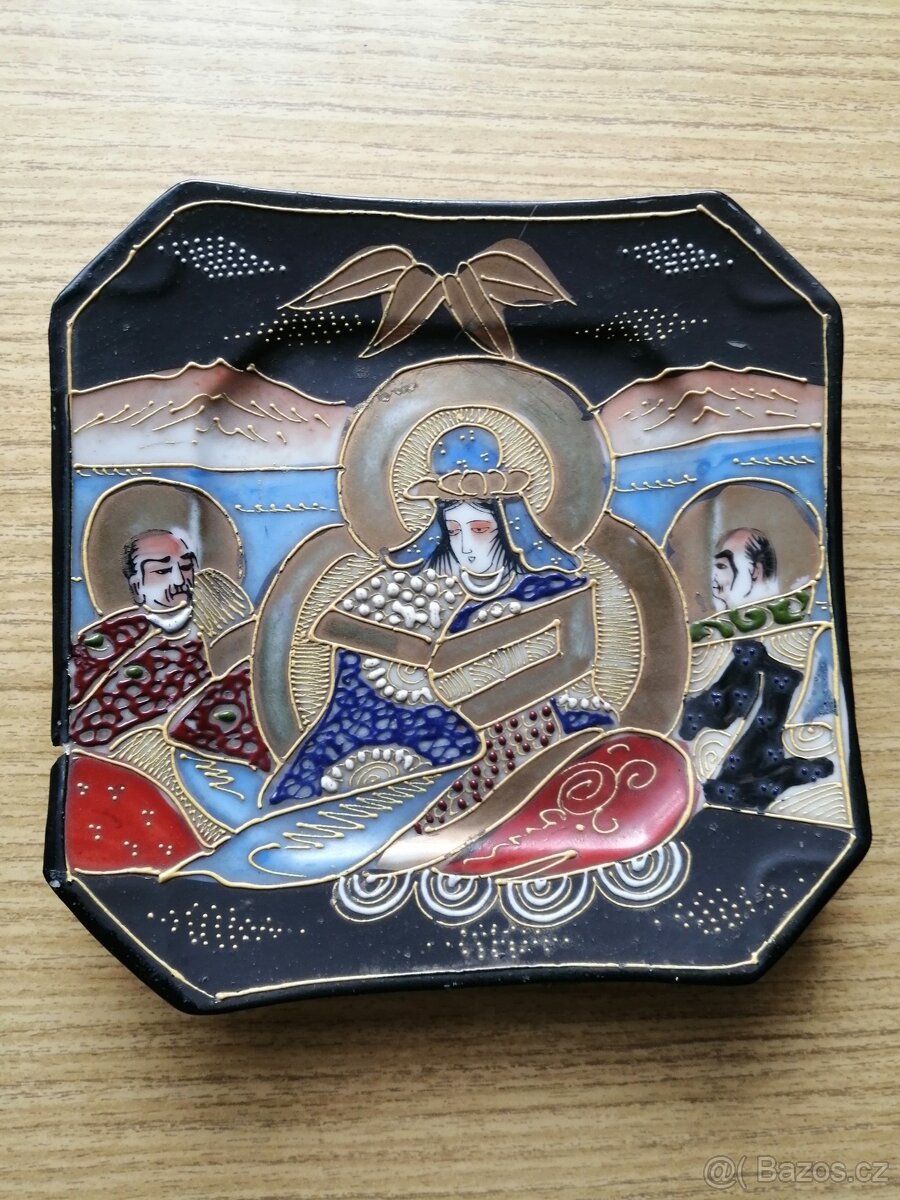 historický japonský popelník styl Neritake