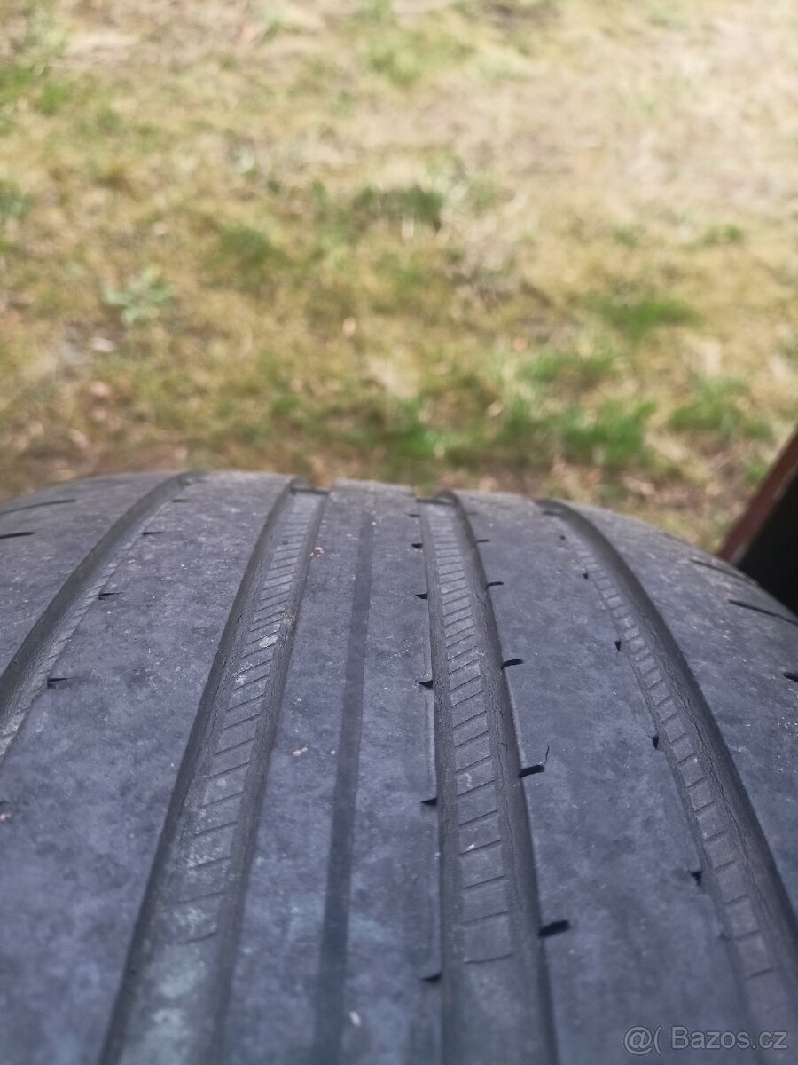Goodyear 235/45 R 18 Letní