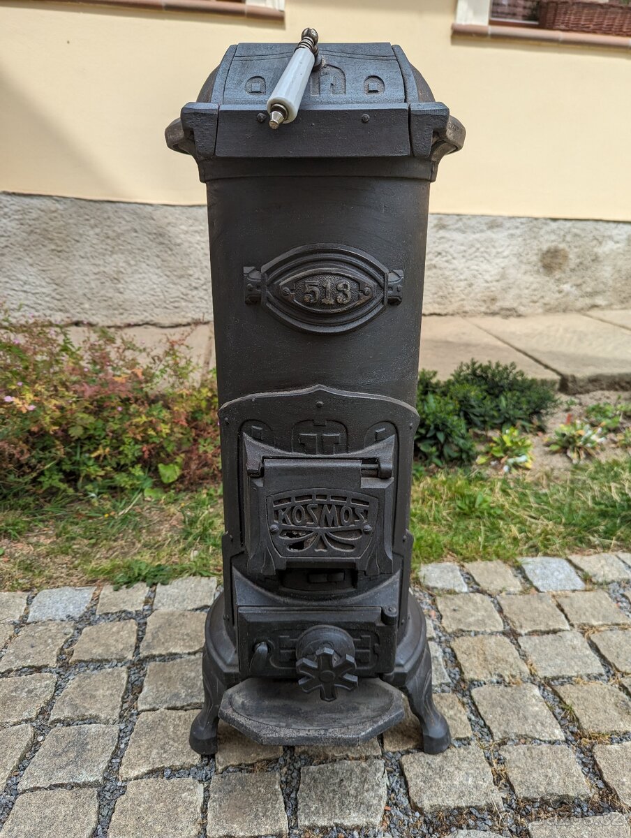 Kamna KOSMOS 513