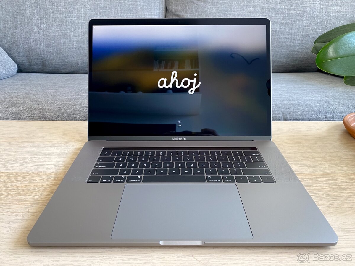 Apple MacBook Pro 15" (2018) - i9 2,3GHz, 16GB, 512GB, 560X