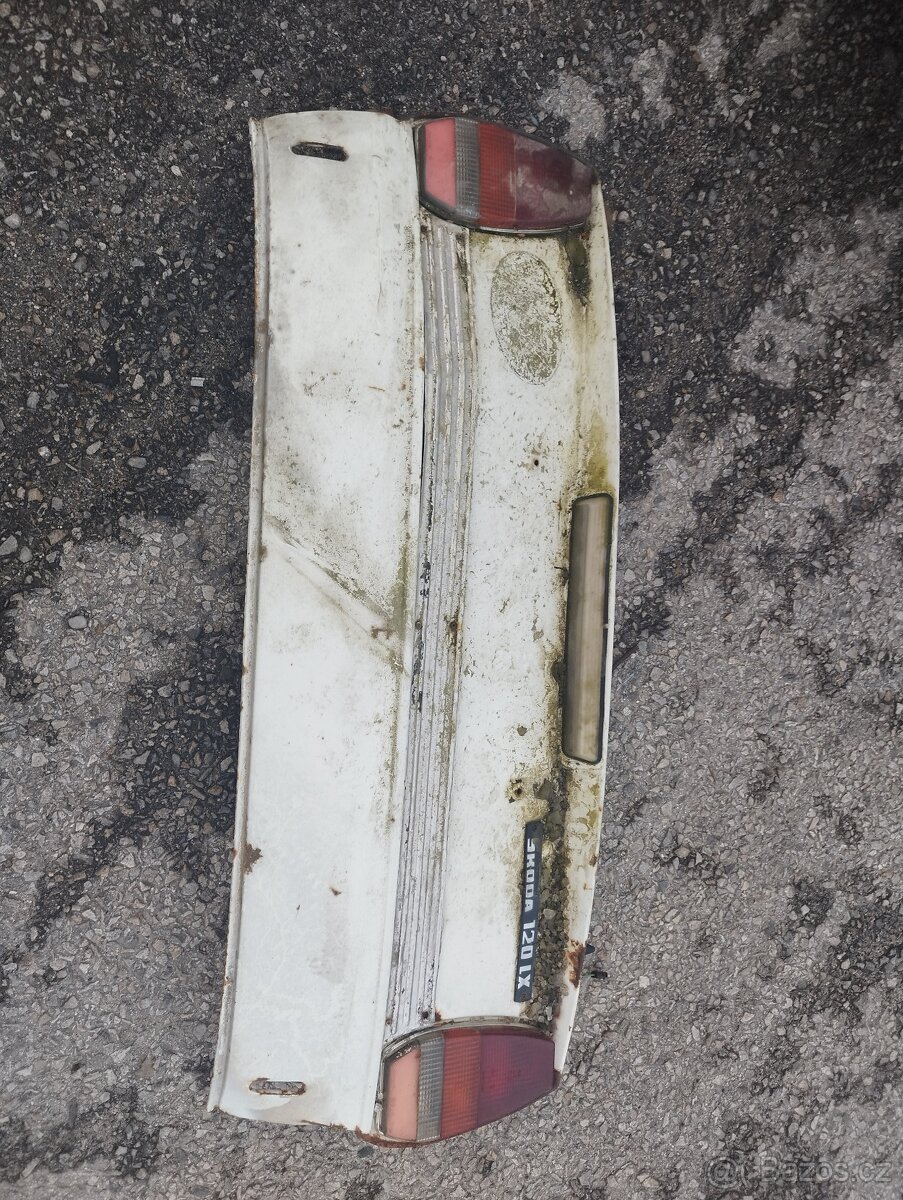 Zadni čela skoda 120
