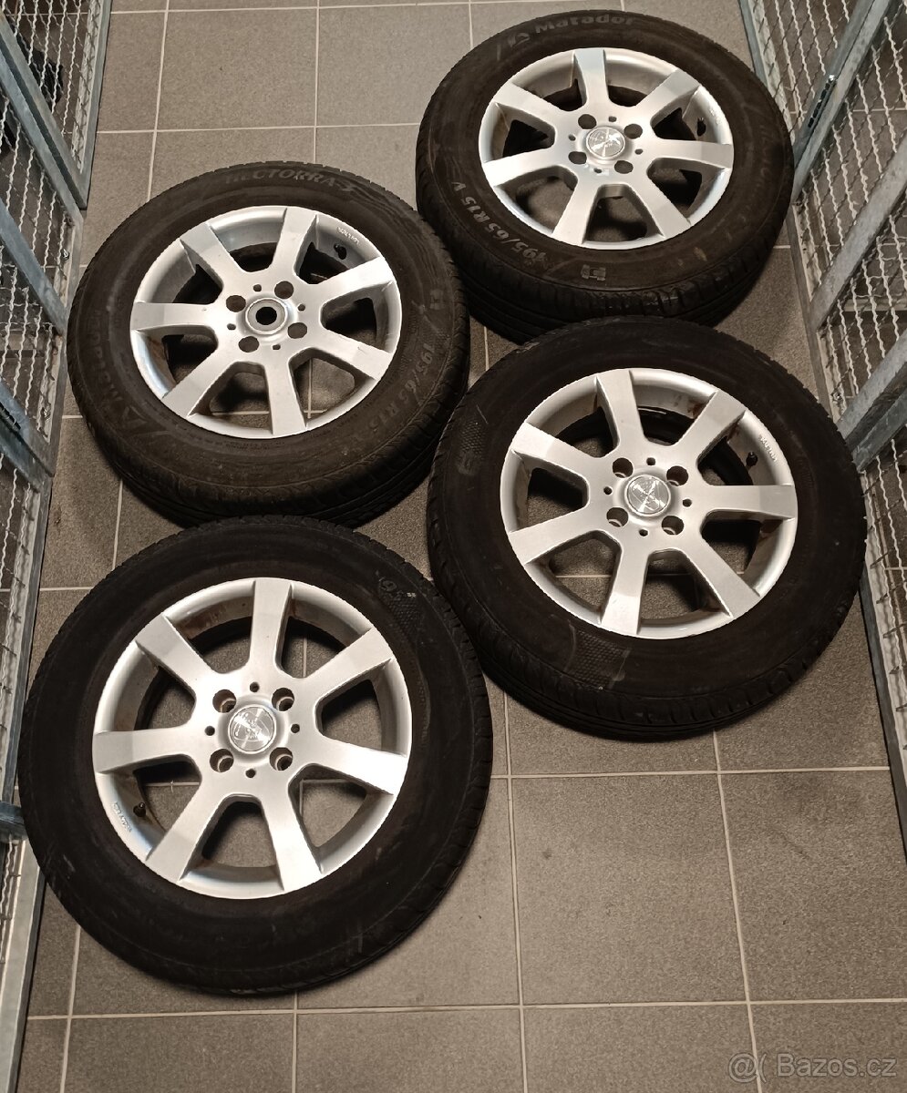 Alu kola 5x100 r15 + pneu