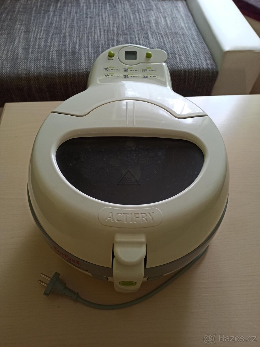 Tefal Actifry - horkovzdušná fritéza
