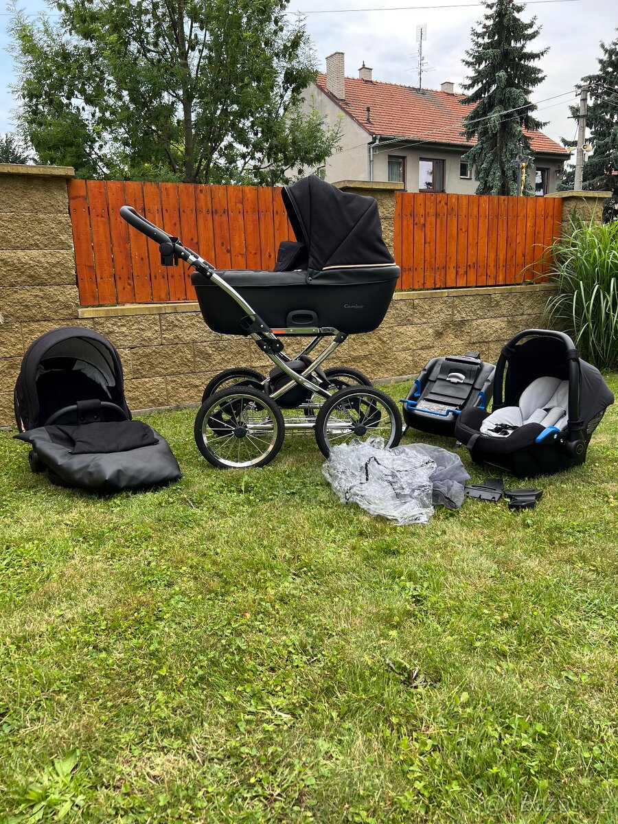 Černý kočárek Jasmine Camino Classic