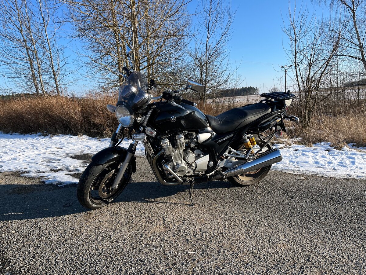 Yamaha XJR 1300