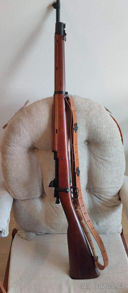 (Zamluveno nedele) puška Springfield M1903 Real Wood S&T