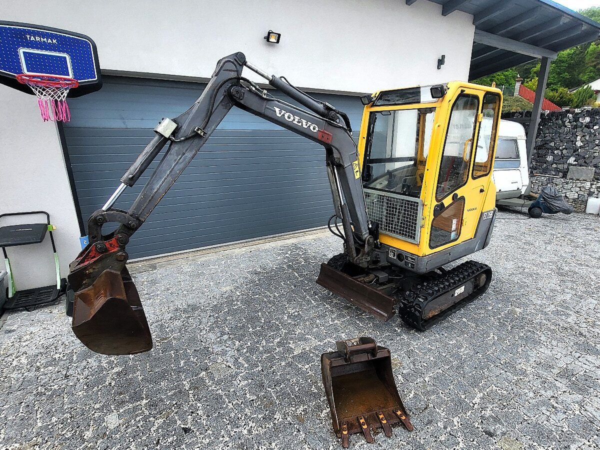 Minibagr VOLVO, rozšiřovací, rychloupínák, výbava, TOP STAV
