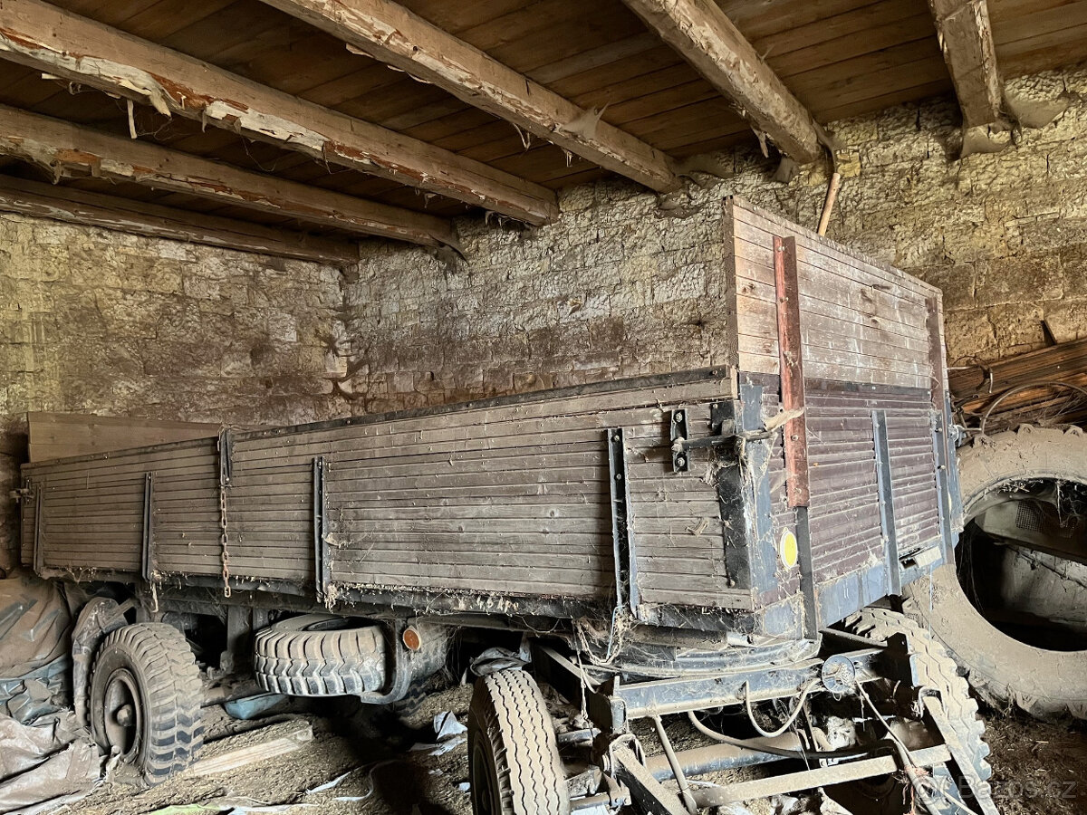Prodam vlek za traktor