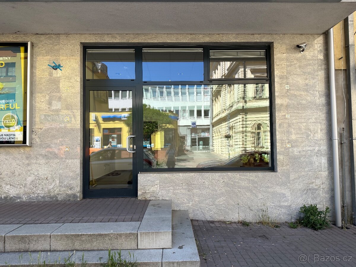 Pronájem prodejny v centru Vlašimi, 60m2