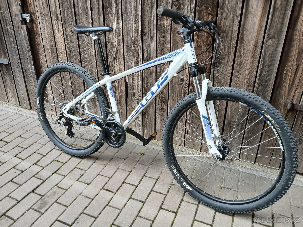 Horské kolo GT Aggressor comp 27.5