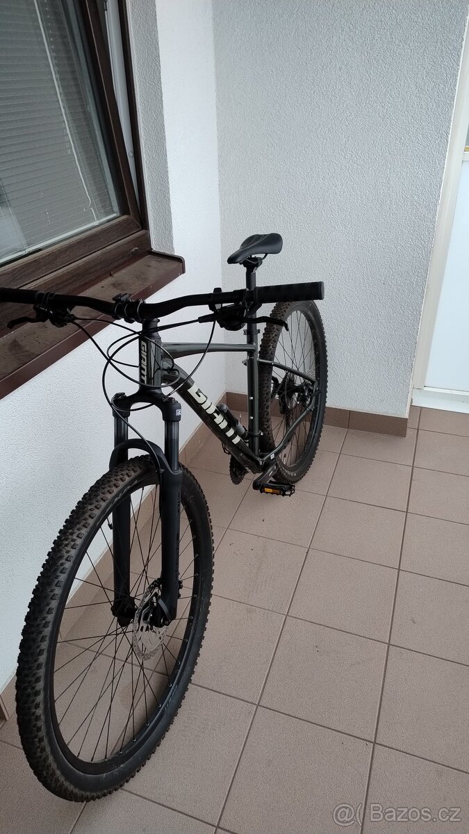 Horské kolo Giant, top stav, po GP, faktura