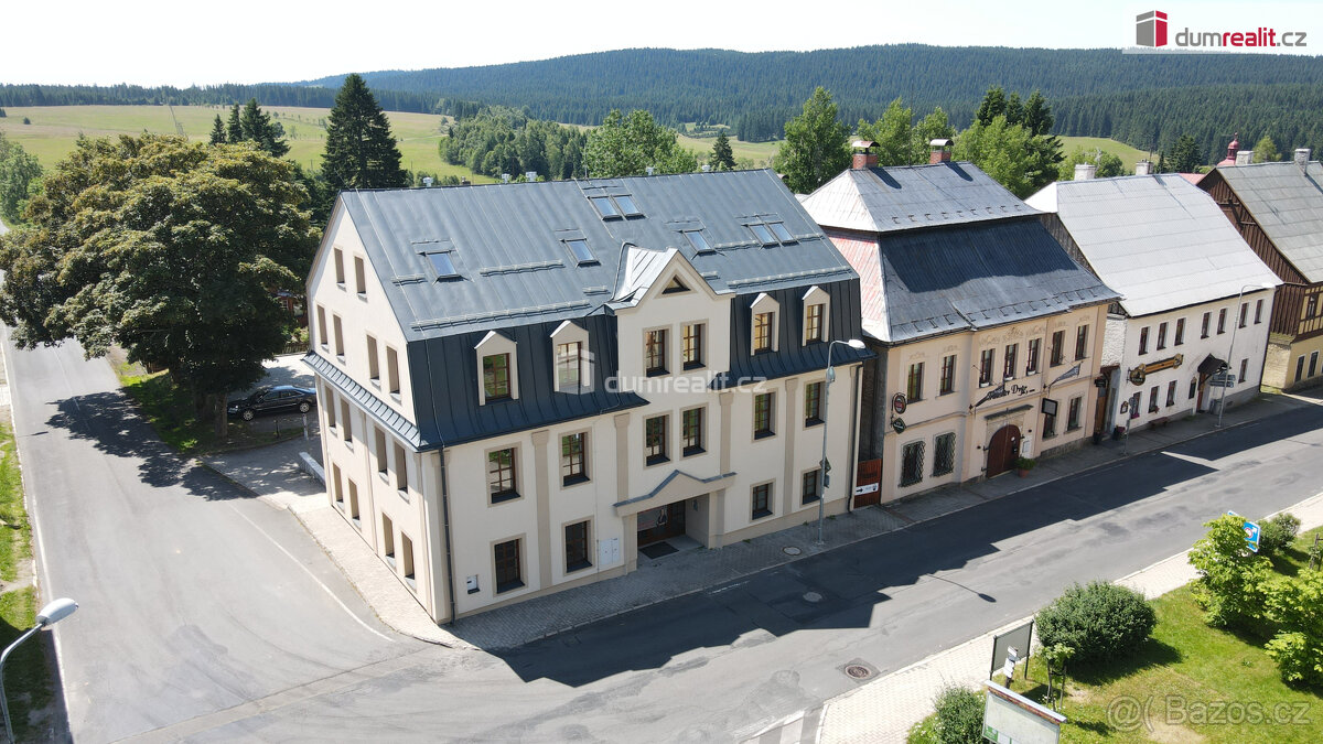 bytová jednotka 2+KK, náměstí Sv. Vavřince, Horní Blatná