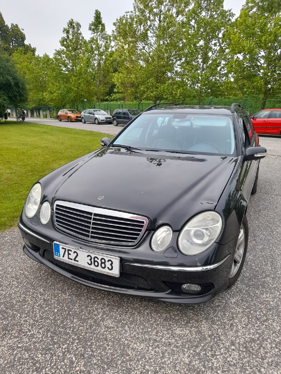 Mercedes 211 320cdi rok 2005