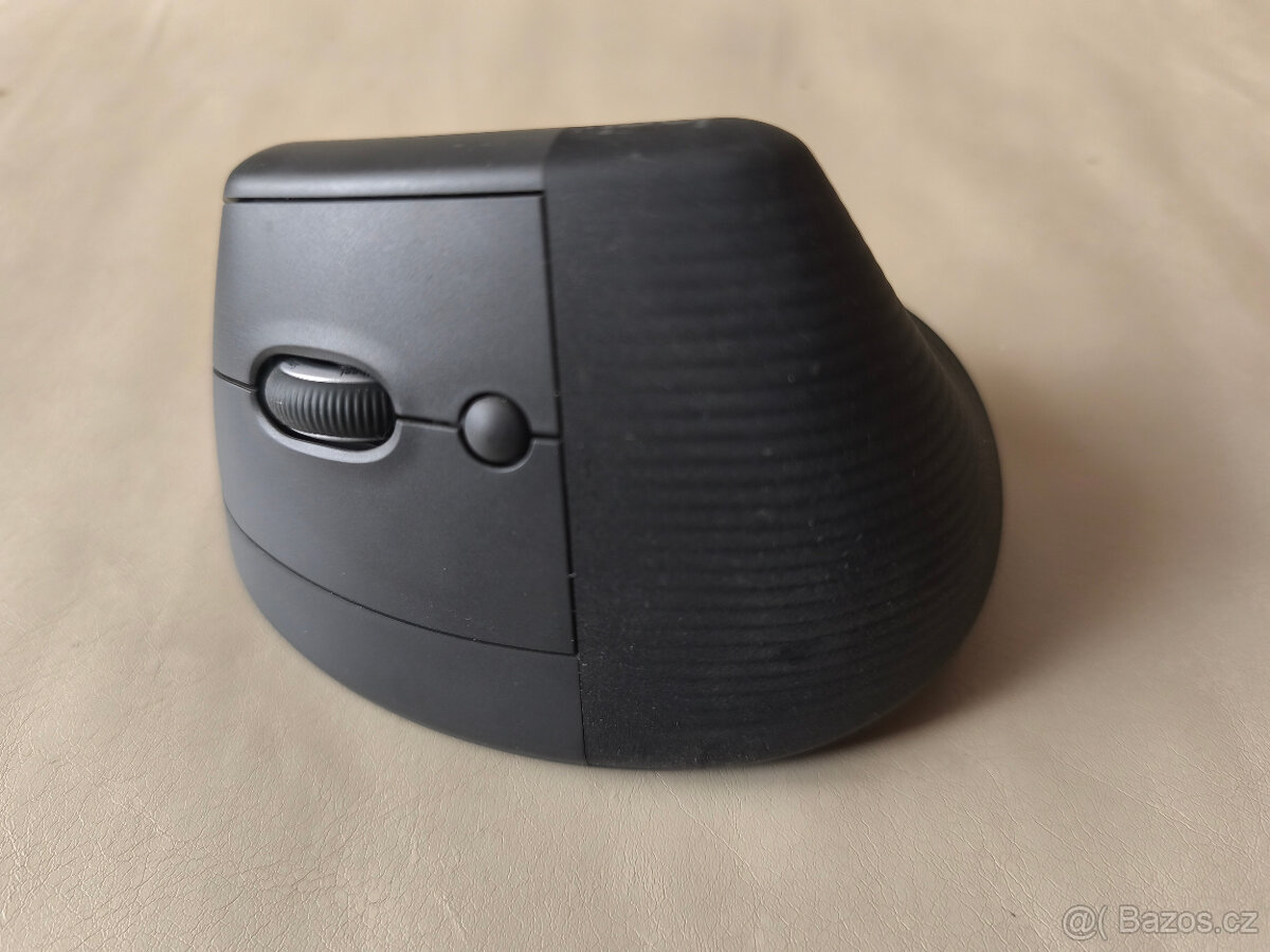 Logitech Lift levá