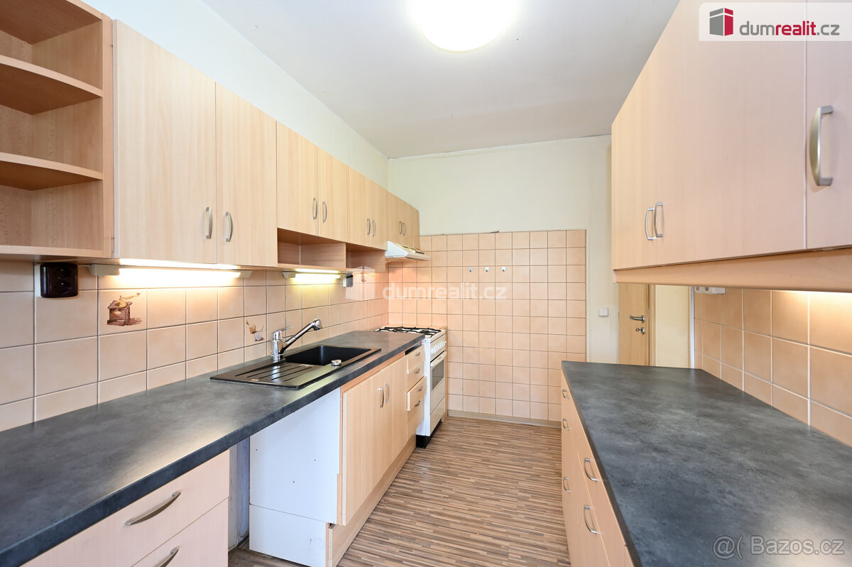 Prodej dvougeneračního družstevního bytu 4+1/L, Kralupy n/Vl