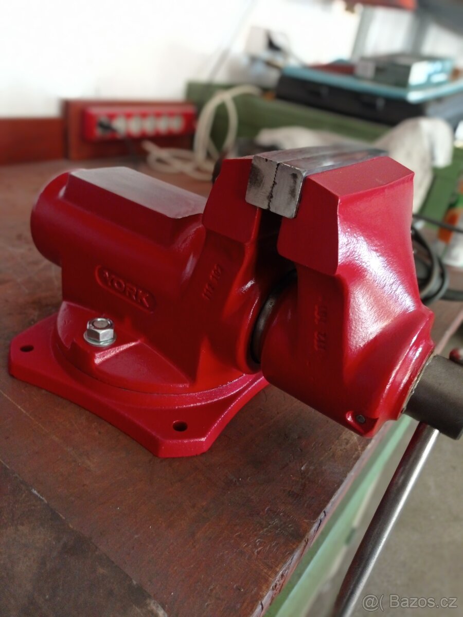 Svěrák York 125L