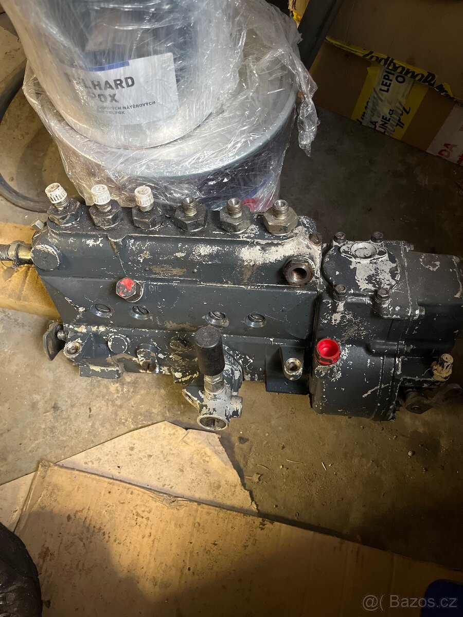 Vstřikovaci čerpadlo liaz