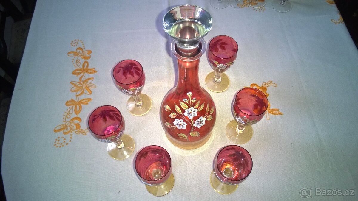 Karafa, skleničky, váza, Sklárny Novosad, petrolejka