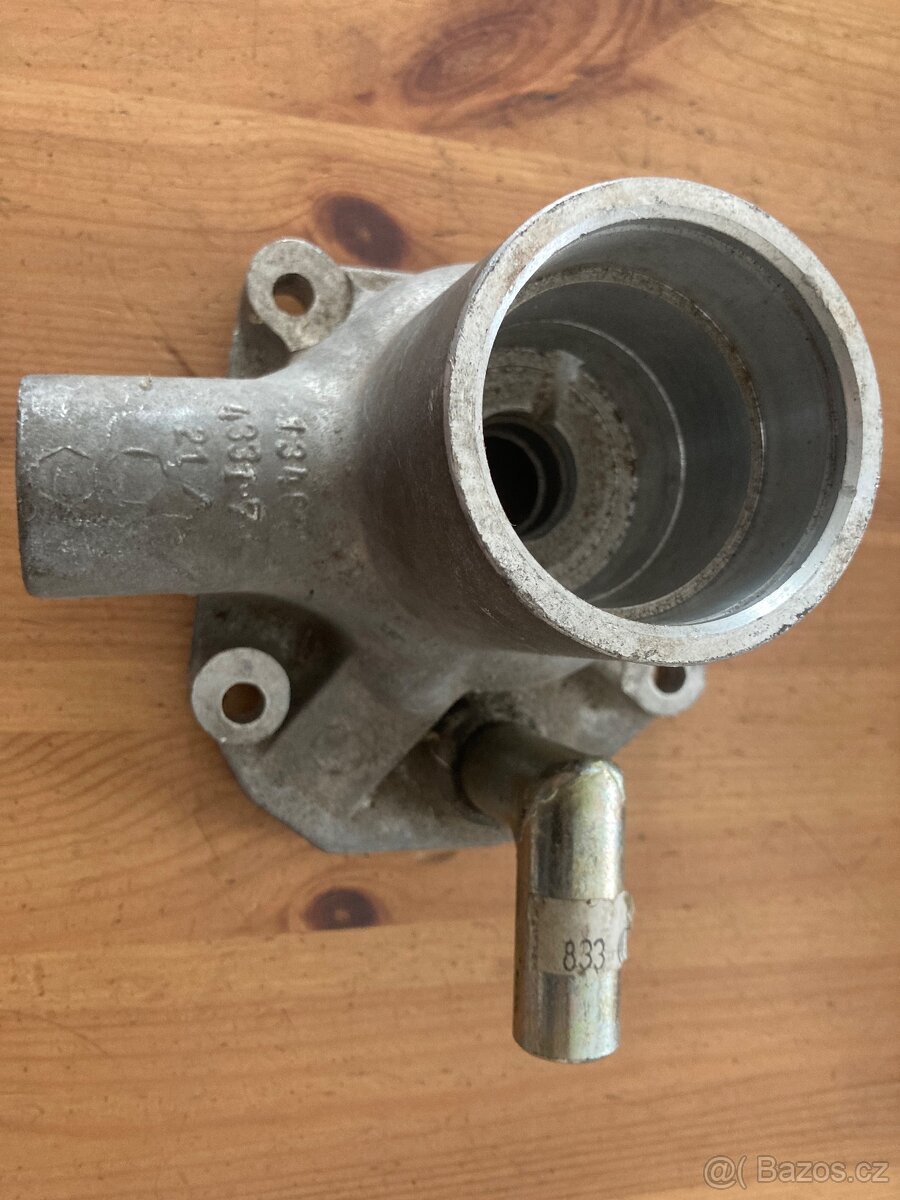 AVIA 15 vodní pumpa