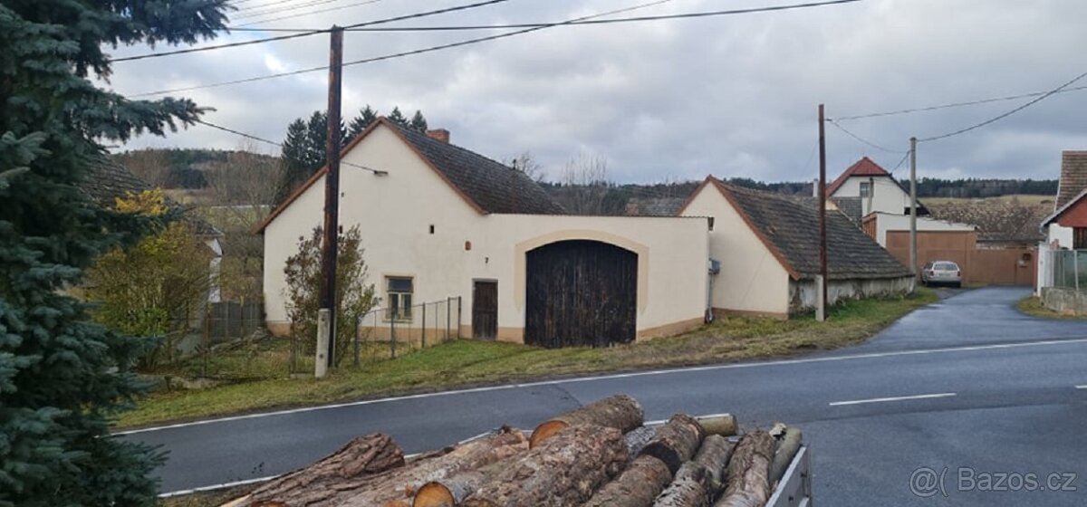 Prodej zemědělské usedlosti s pozemkem