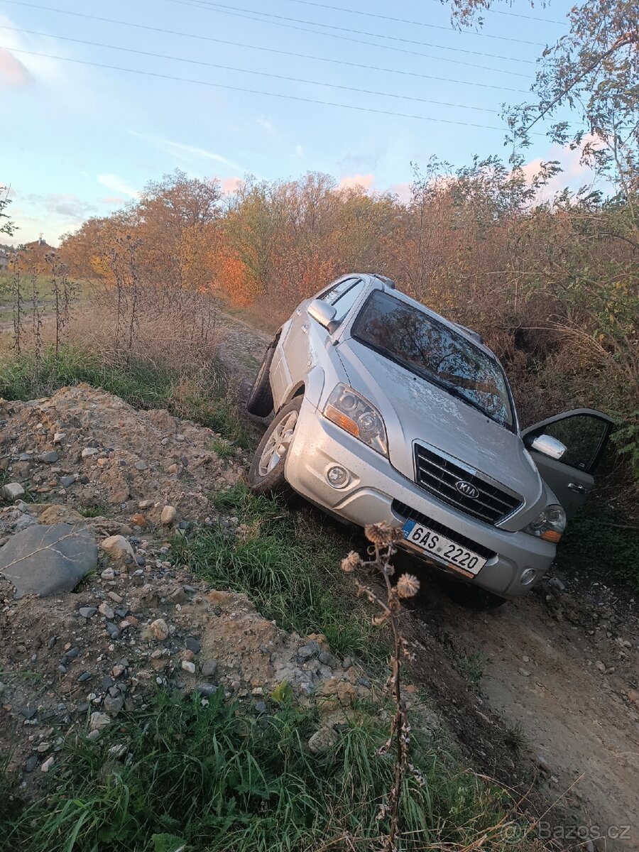 Koupím Kia sorento 2.5crdi 125kw na ND
