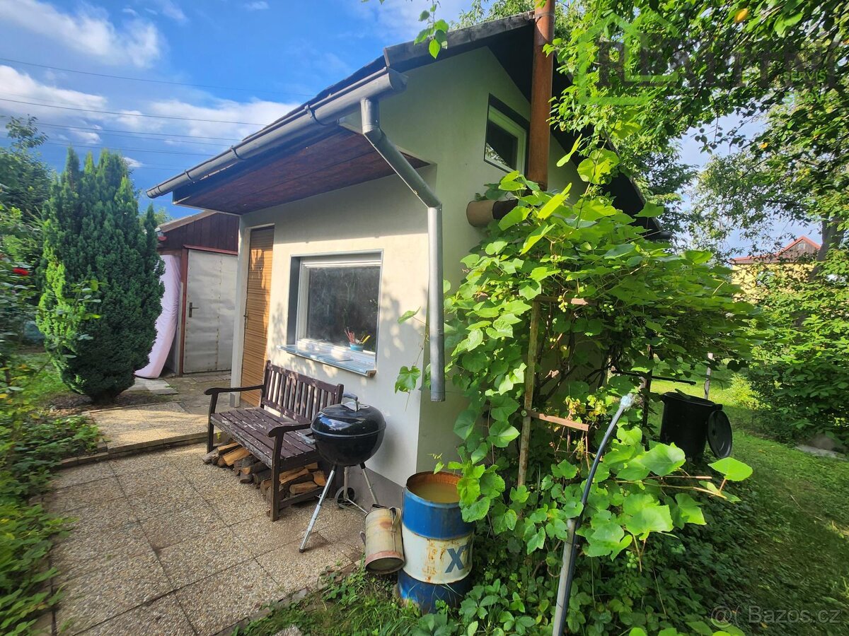 Prodej chaty v Praze 6 - Suchdole.