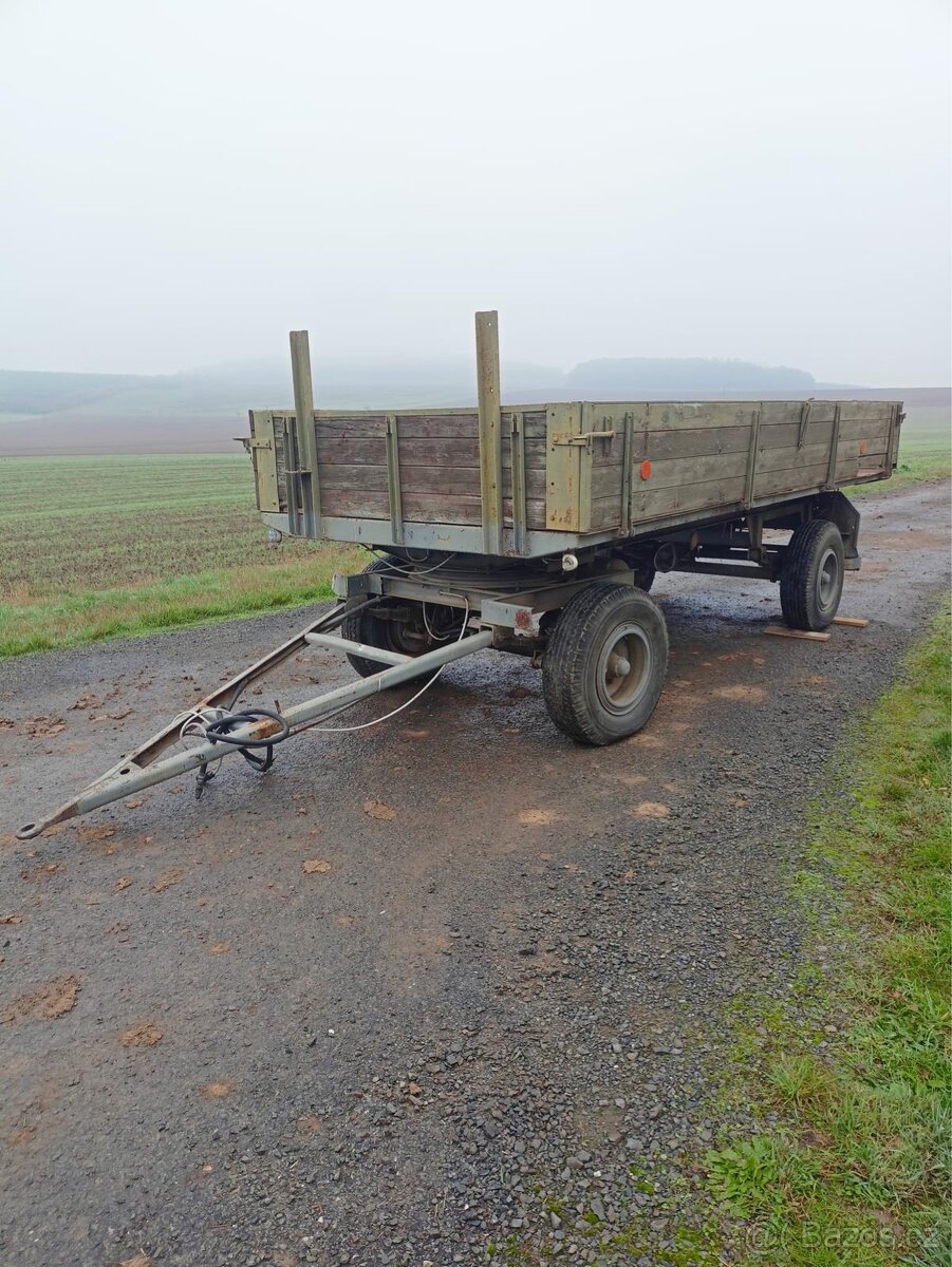 Valník BSS P53 S hydraulicky sklápěný