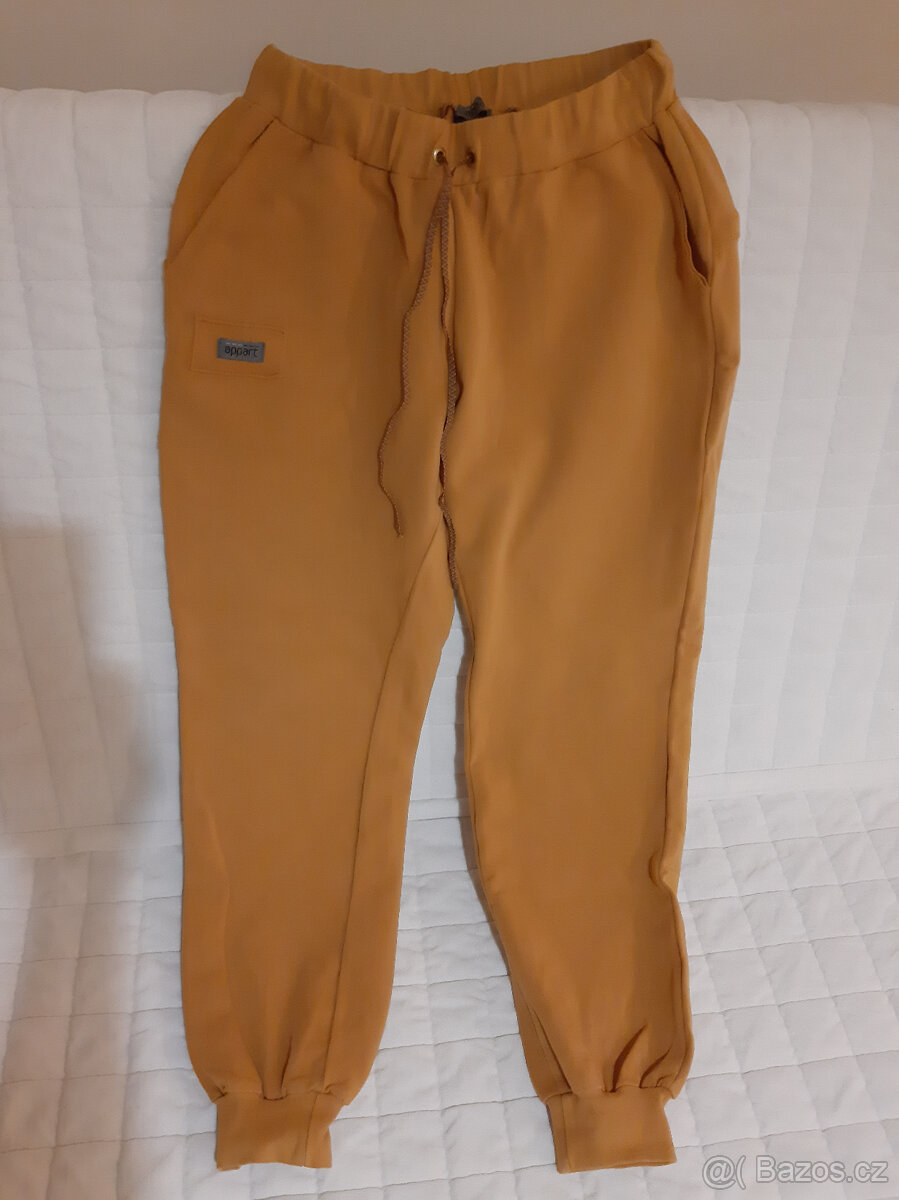 Teplákové kalhoty Appart label