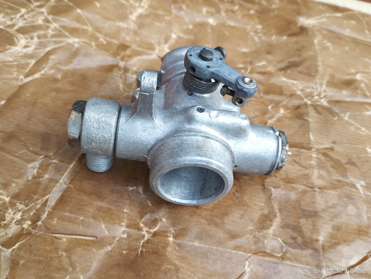 Karburátor předválečný