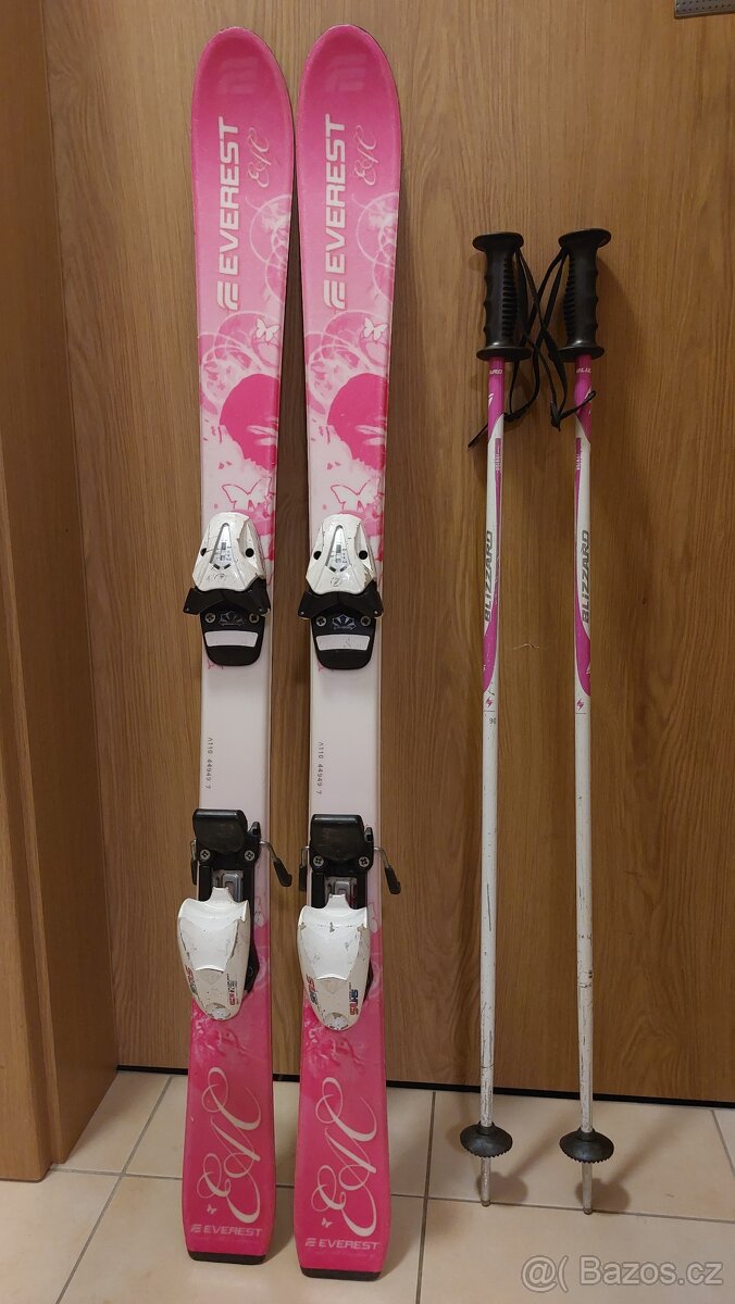 Dětské lyže 110 cm, hůlky 90 cm